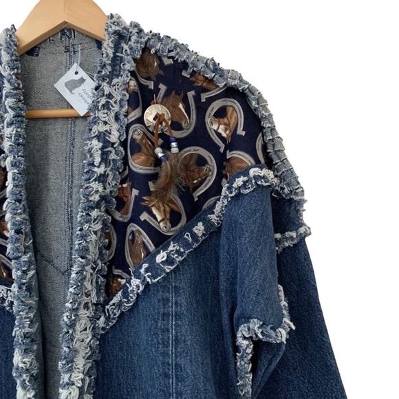 Upcycled Levi’s Boho Western Denim Jacket Coastal Cowgirl Fringe Horseshoe Print - Picture 6 of 8